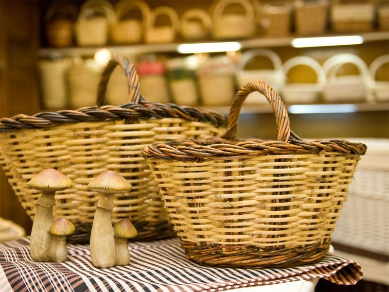 cistells per anar a buscar bolets